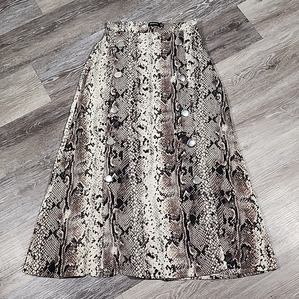 Stradivarius Snake print maxi skirt size 4 silver button detail